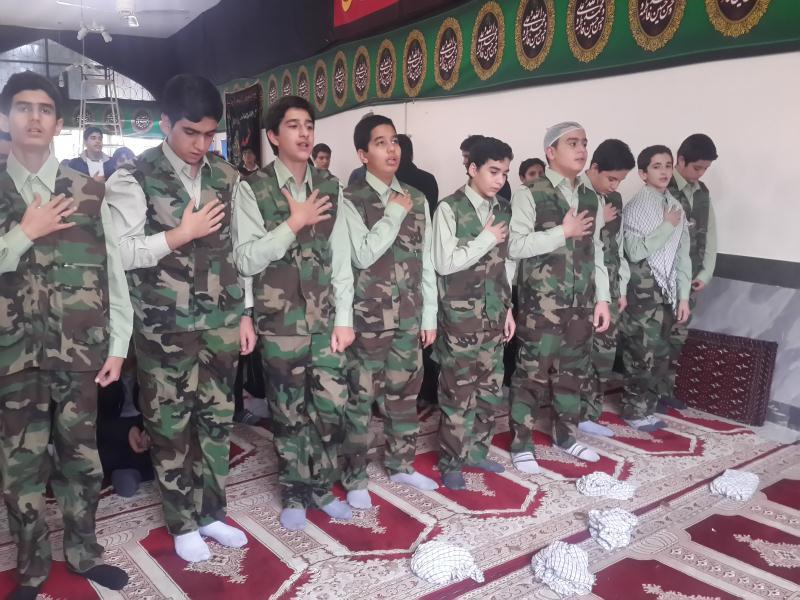 روز بسیج دانش آموزی در مدسه